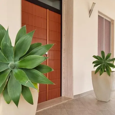 Vittoria ゲストハウス