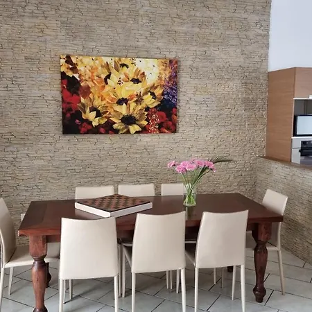 Vittoria ゲストハウス 3*