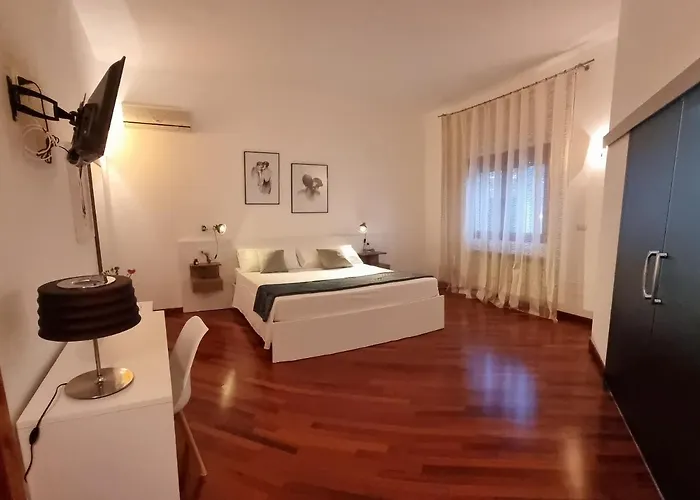 Vittoria 3*
